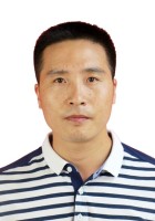 张寅宝 照片