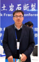 张鹏 照片