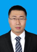 贺远 照片