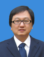 梁萌 照片