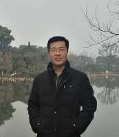 彭东来 照片