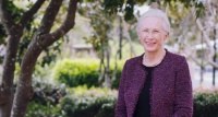 O'Neill, Helen 照片