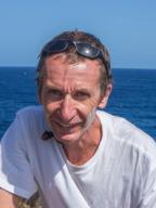 Edmunds, Peter J 照片