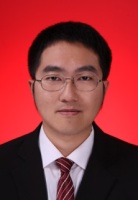 吴量 照片