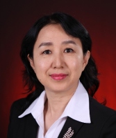 李岩芳 照片