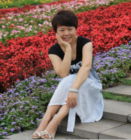 李红 照片