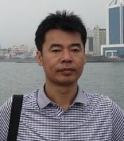 李英明 照片