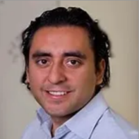 Román, Yuriy 照片