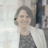 Felser, Claudia 照片