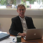 MacFarlane, Douglas 照片
