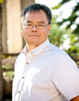 Chik, John 照片