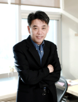Lee, Chulbom 照片