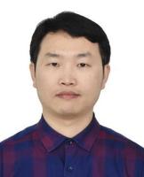 卢超 照片