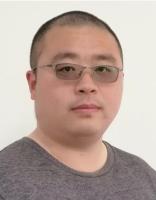 李力 照片