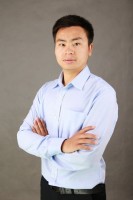 李宇 照片