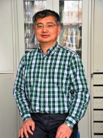 彭时平 照片