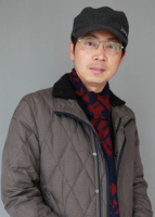 谭华 照片