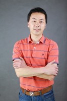 张以 照片