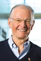MCGHEE, JAMES D. 照片