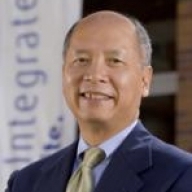 Yee, Albert 照片