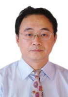 董伟 照片