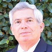 Levi, Carlos G 照片