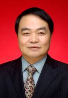 何明友 照片