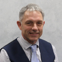 LUMSDEN, PETER 照片