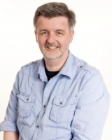 Henderson, Colin J 照片