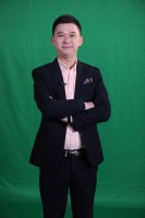 李俊高 照片