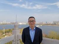 李向前 照片