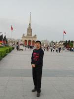 李新 照片