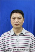 李明良 照片
