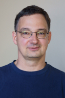 Kaiser, Ralf I. 照片