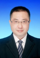 彭逢明 照片