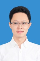 王磊 照片