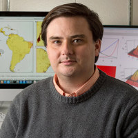 Perkins , Alex 照片