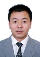闫长辉 照片