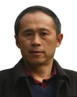 周四春 照片
