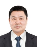 严建文 照片