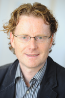 Macdougall, Colin 照片