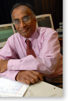 Polavarapu, Prasad L. 照片