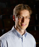 Batista, Victor S. 照片