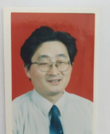 刘应安 照片