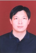 张亚 照片