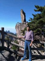 李忠思 照片