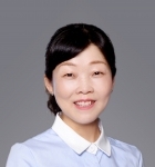 何依群 照片