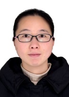 何碧琼 照片
