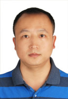 胡中华 照片