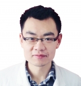 何欣 照片
